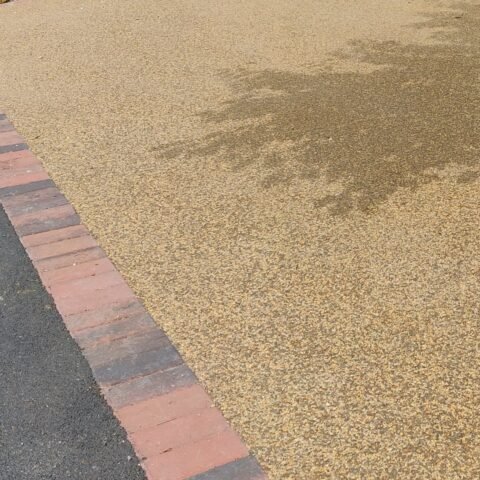Cotswold Stone Resin Close Up